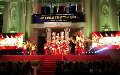 Liên hoan Ảo thuật toàn quốc: 'Ra đường' phục vụ khán giả