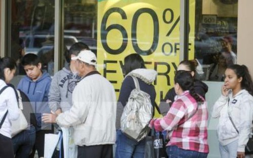 Thế hệ Y - 'Vị cứu tinh' của các nhà bán lẻ Mỹ trong Black Friday