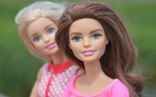 2019 - Nàng búp bê nổi tiếng thế giới Barbie tròn 60 tuổi