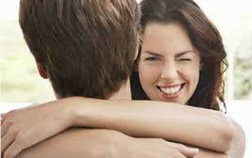 Truyện cười bốn phương: Người đàn ông gợi cảm