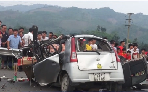 Tai nạn giao thông nghiêm trọng tại Hòa Bình khiến 3 người thương vong