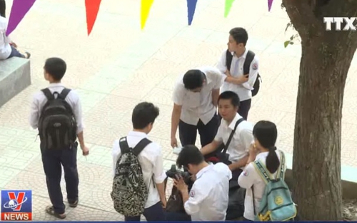 Tại sao giới trẻ thờ ơ với bạo lực học đường
