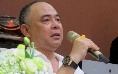 Nhà sưu tập Trần Hậu Tuấn: Người sưu tập luôn nghĩ tranh của mình là… hàng độc