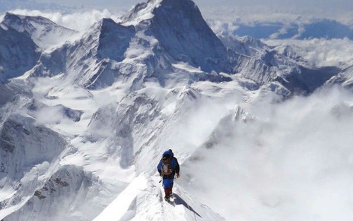 Nhà leo núi người Nepal lập kỷ lục 24 lần chinh phục 'nóc nhà của thế giới' Everest