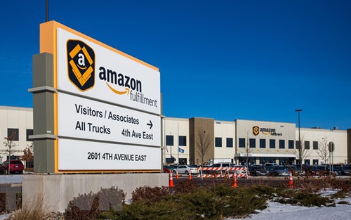 Bộ Tài chính Mỹ cáo buộc Amazon phá hủy ngành bán lẻ