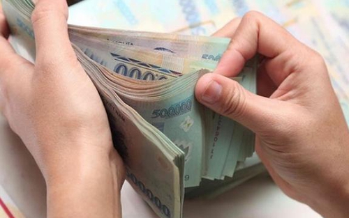 Tạm giữ 9 đối tượng để điều tra hành vi 'Cho vay lãi nặng trong giao dịch dân sự'