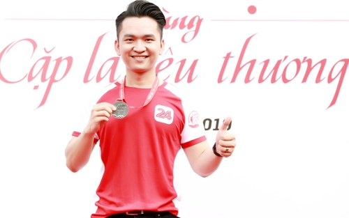 MC Hạnh Phúc: Bốn năm miệt mài qua 48 tỉnh, thành với 'Cặp lá yêu thương'