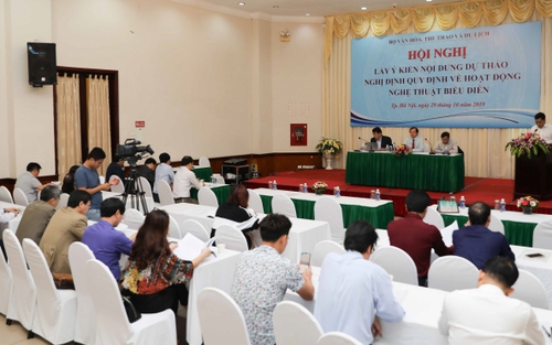 Dự thảo Nghị định quy định về hoạt động nghệ thuật biểu diễn: tranh luận gay gắt về phân cấp quản lý cấp phép cho địa phương