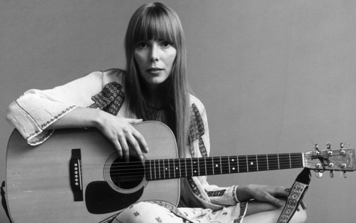 Ca khúc 'Big Yellow Taxi' của Joni Mitchell: 'Không biết mình có gì cho tới khi mất nó'
