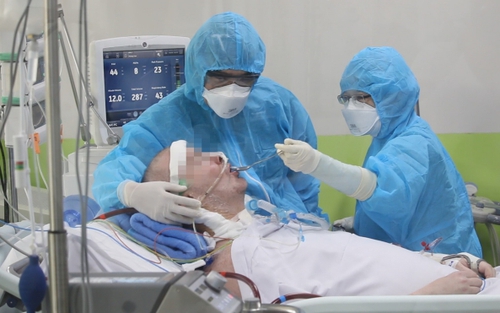 Bệnh nhân số 91, nam phi công người Anh đã tỉnh táo hoàn toàn