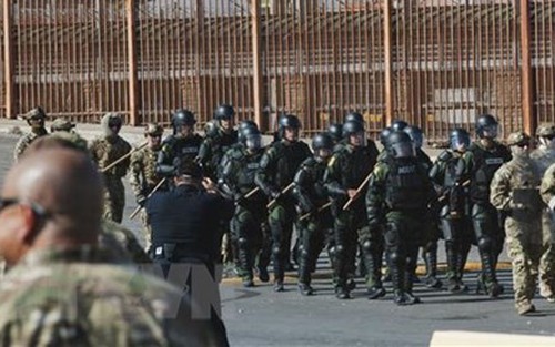 Lầu Năm Góc cho phép triển khai 4.000 binh sĩ tới biên giới với Mexico