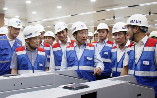 Phó Thủ tướng Phạm Bình Minh khảo sát tuyến đường sắt đô thị Bến Thành – Suối Tiên