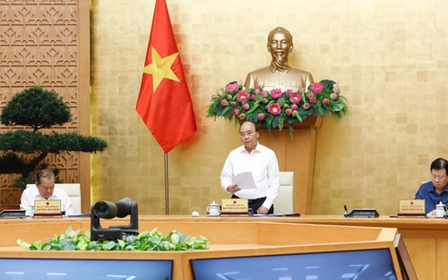 Thủ tướng Chính phủ Nguyễn Xuân Phúc: Nâng cao cảnh giác, tuyệt đối không chủ quan trước dịch COVID-19