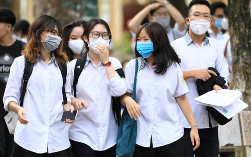Điểm chuẩn xét tuyển học bạ các trường đại học ở TP.HCM khá cao