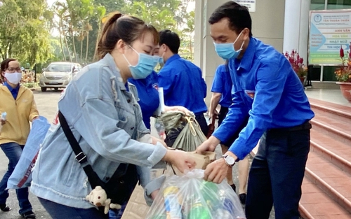 Chào tuần mới: Từ 'Ba sẵn sàng'…