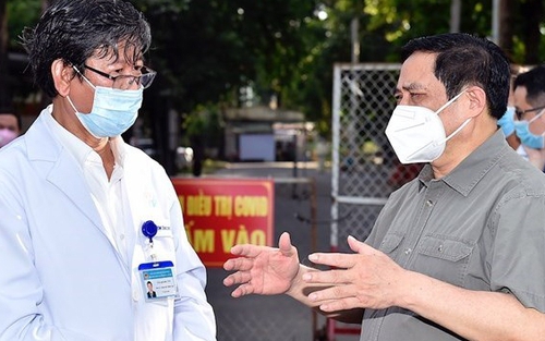 Thủ tướng chỉ đạo kiểm tra, làm rõ thông tin ‘tiêm vaccine không cần đăng ký’