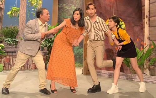 Giải trí TP HCM khởi động trở lại khi 'bình thường mới': Người cười nụ, kẻ khóc thầm