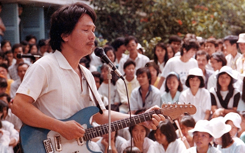 Vĩnh biệt nhạc sĩ Phú Quang: 'Lặng lẽ hồi sinh… trong tiếng gọi thầm tên anh'