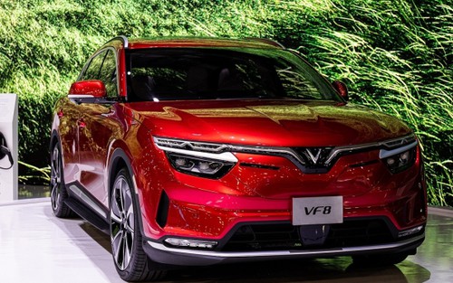 VinFast nhận được hơn 24.300 đơn đặt hàng mẫu ô tô điện VF 8 và VF 9