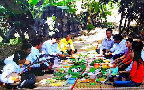 Tết xưa - Tết nay (kỳ 3): Từ chuyện 'mặc' tới chuyện 'chơi'