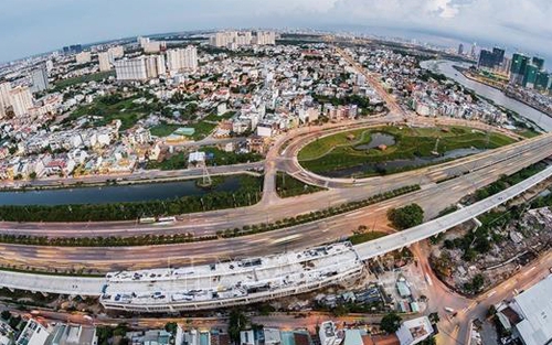 Phấn đấu đảm bảo tiến độ trình Quốc hội nhiều dự án cao tốc mới