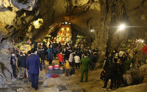 Chùa Hương - kỳ quan của tạo hóa