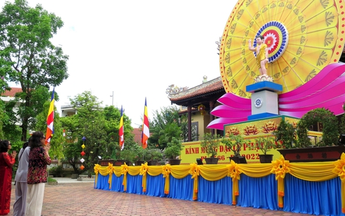 Lắng lòng thông điệp Phật đản 2022