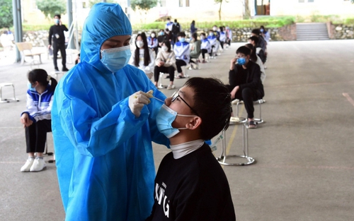 Số ca mắc Covid-19 mới tăng nhẹ, tình hình dịch chưa ổn định và khó dự đoán