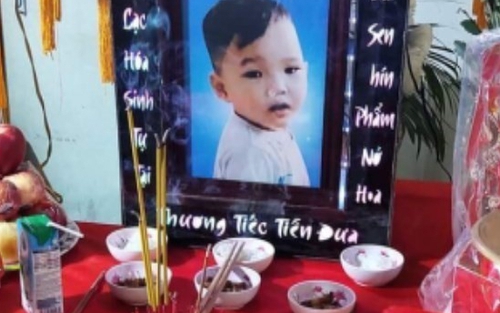 Vụ bé trai 18 tháng tuổi tử vong tại Long An: Tạm giam mẹ và người tình để phục vụ điều tra
