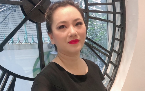Vi Thùy Linh mang bí mật giấc mơ đến Sài thành