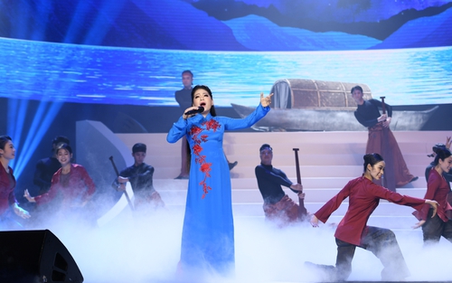 Ca sĩ Anh Thơ trải nhiều cung bậc cảm xúc qua livew show 'Thơ'