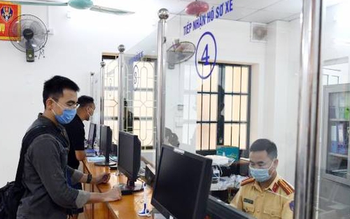 Thông qua đề nghị xây dựng Nghị quyết của Quốc hội về thí điểm đấu giá biển số ô tô