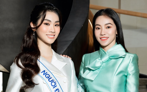 Miss World Vietnam 2022: Người đẹp Bản lĩnh Nguyễn Thùy Linh chung khung hình với Chủ tịch Phạm Kim Dung