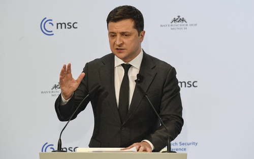 Xe chở Tổng thống Ukraine gặp tai nạn tại Kiev