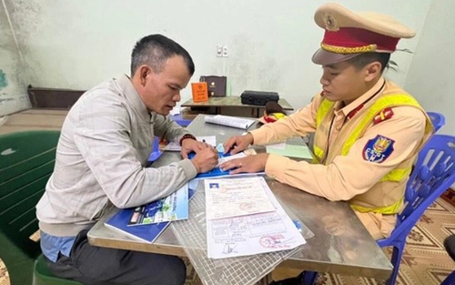 Xử lý lái xe không nhường đường cho xe cứu thương
