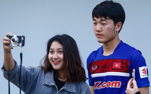 U20 Việt Nam chính thức hội quân, Văn Toàn và Xuân Trường có số áo mới