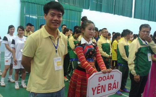 Trọng tài đột quỵ qua đời ở tuổi 37, bầu Đức tiếp tục cảnh cáo Tăng Tiến