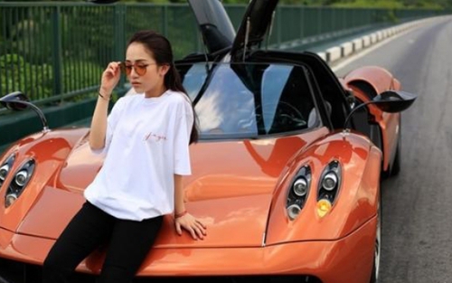 Giải mã sức hút về cô con gái siêu hot của Minh Nhựa, Joyce Phạm