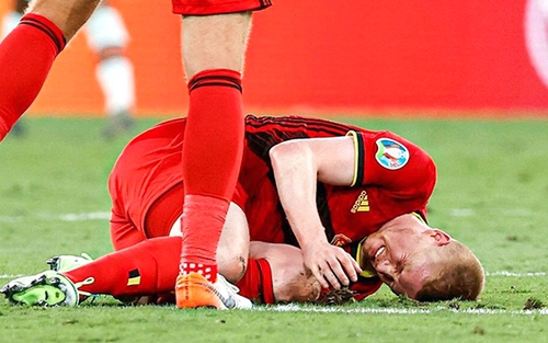 Cả nước Bỉ cầu nguyện cùng De Bruyne