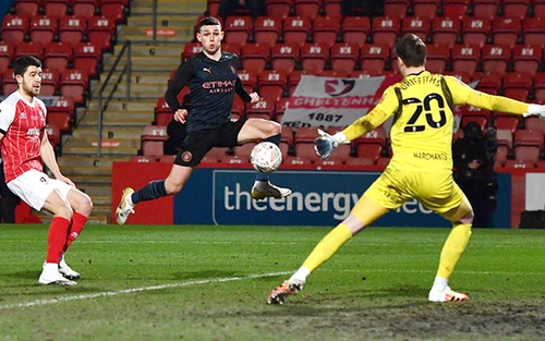 Trực tiếp West Brom vs Man City (3h15 ngày 27/1): De Bruyne chấn thương, cơ hội cho Foden?
