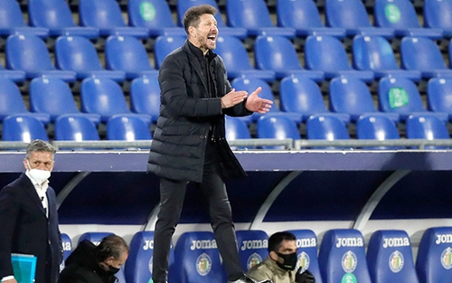 Cuộc đua vô địch La Liga: Những người Madrid lúng túng