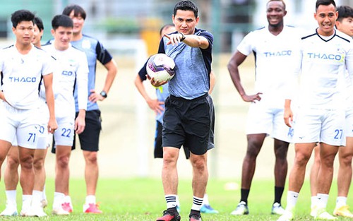 LS V-League 2021: Thuyền trưởng trổ tài