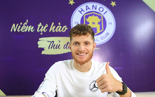 HLV Lê Quốc Vượng: 'Khó để tìm cầu thủ chất lượng'