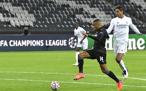 Real Madrid phải thận trọng với Alassane Plea