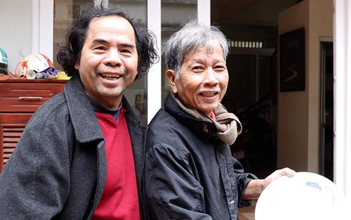 Thăm nhà văn Nguyễn Huy Thiệp: 'Khỏe dần dần, cứ yếu mãi cũng nguy'
