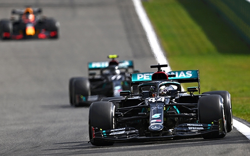 GP Bỉ: Hamilton lên ngôi, Mercedes vô đối