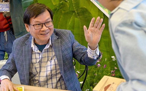 'Cho tôi xin một vé đi tuổi thơ' của Nguyễn Nhật Ánh đến Nhật