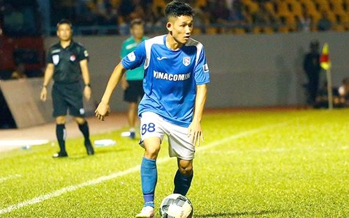 HLV Phan Thanh Hùng: 'Hai Long có những tố chất đặc biệt'
