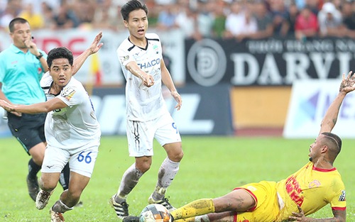 Thiên Trường 'sôi sục' trước cuộc quyết đấu Nam Định vs HAGL