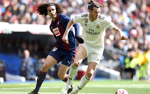 Real Madrid: Gareth Bale còn 'cố đấm ăn xôi' đến bao giờ?